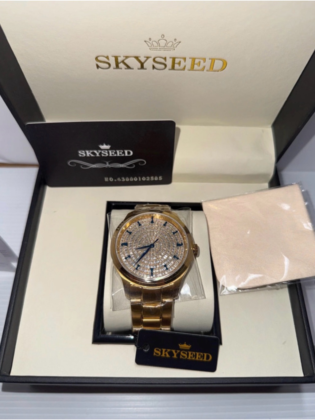 Skyseed Mens Gold Stainless Steel Watch With Crystal Dial  Gold